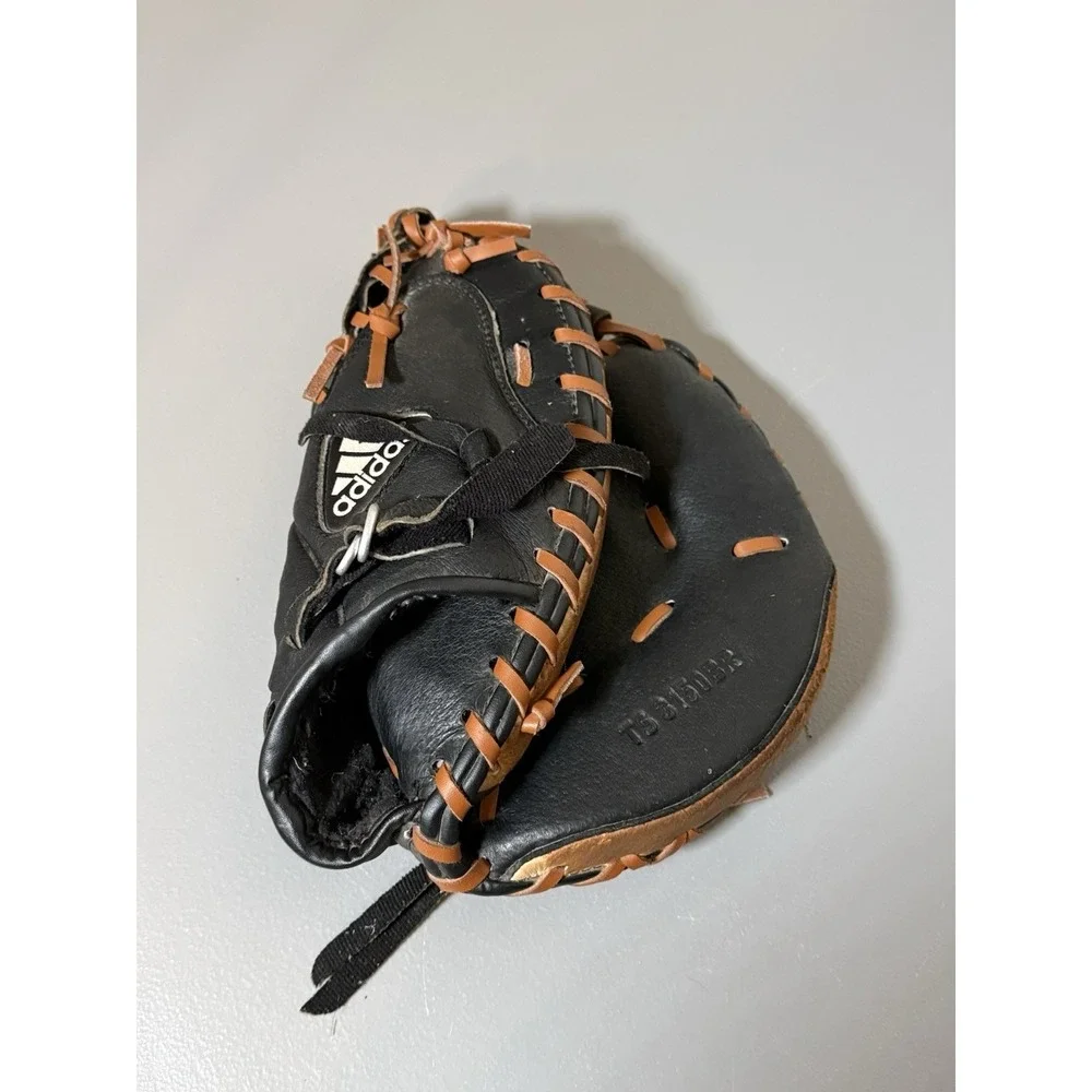 ADIDAS Youth Catcher's Mitt RHT Model TS3150BR Glove GENUINE LEATHER